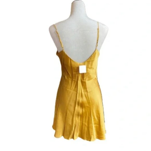 NWT VTG Y2K Yellow Gold Victoria’s Secret 100% Silk Satin Slip Dress Chemise - Picture 6 of 11